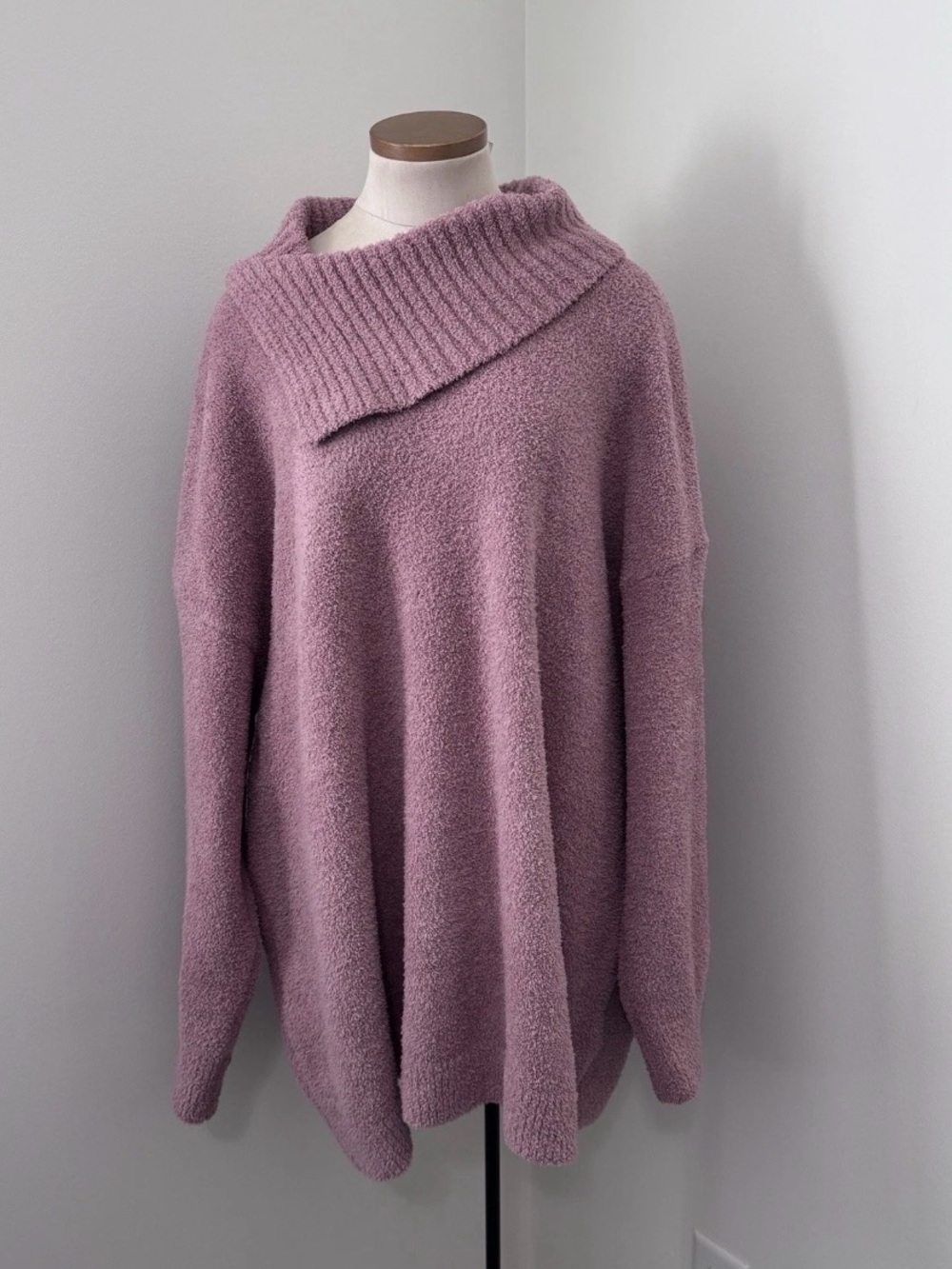 BAREFOOT DREAMS NWT Size 3X Cozychic Cowl Neck Tunic Sweater Rose Qrtz. Oversize